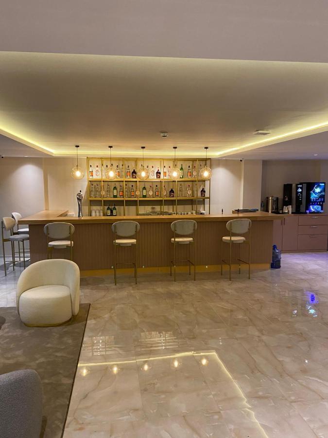 Fifty5 Suite Hotel 말마리스 외부 사진